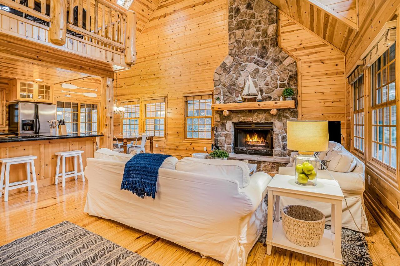 Kingfisher Cove Cabin 19 ソーガタック エクステリア 写真