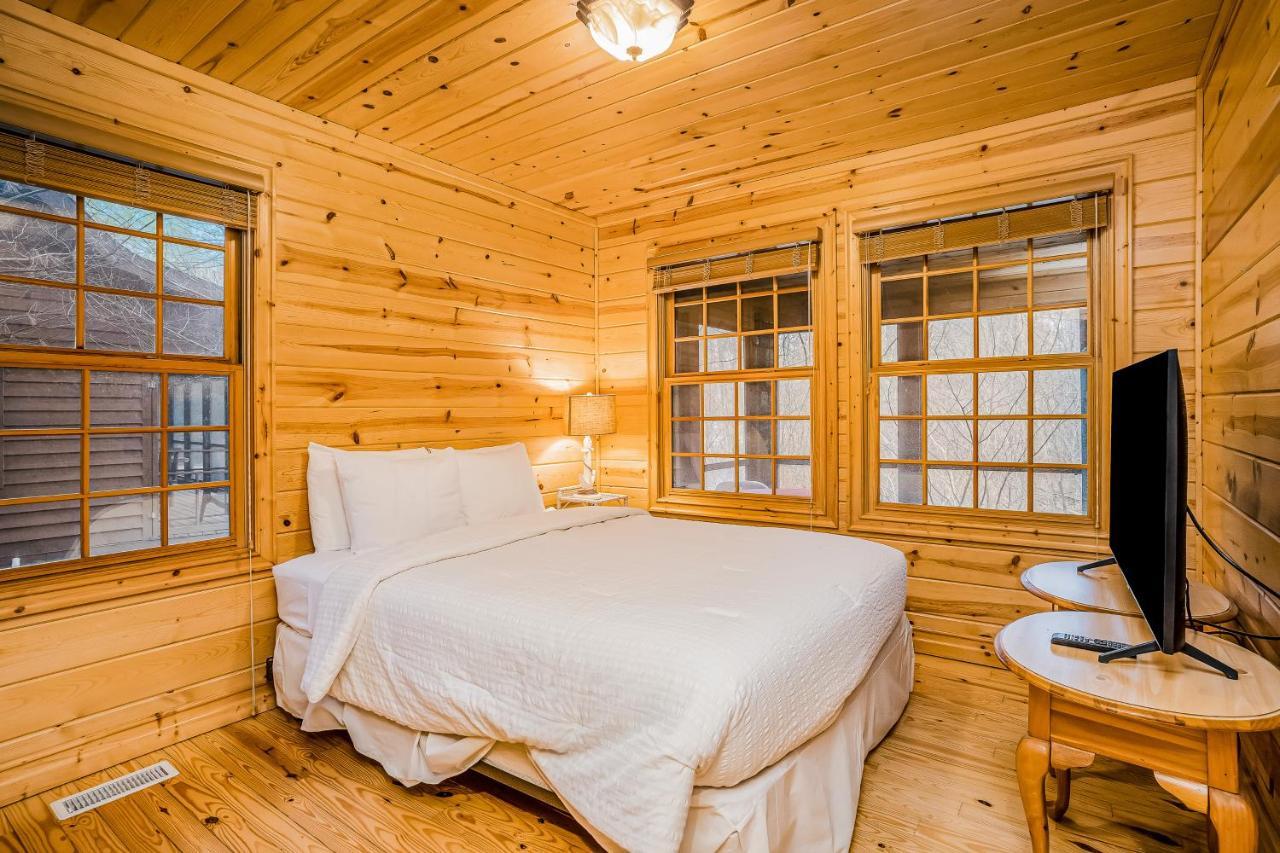 Kingfisher Cove Cabin 19 ソーガタック エクステリア 写真
