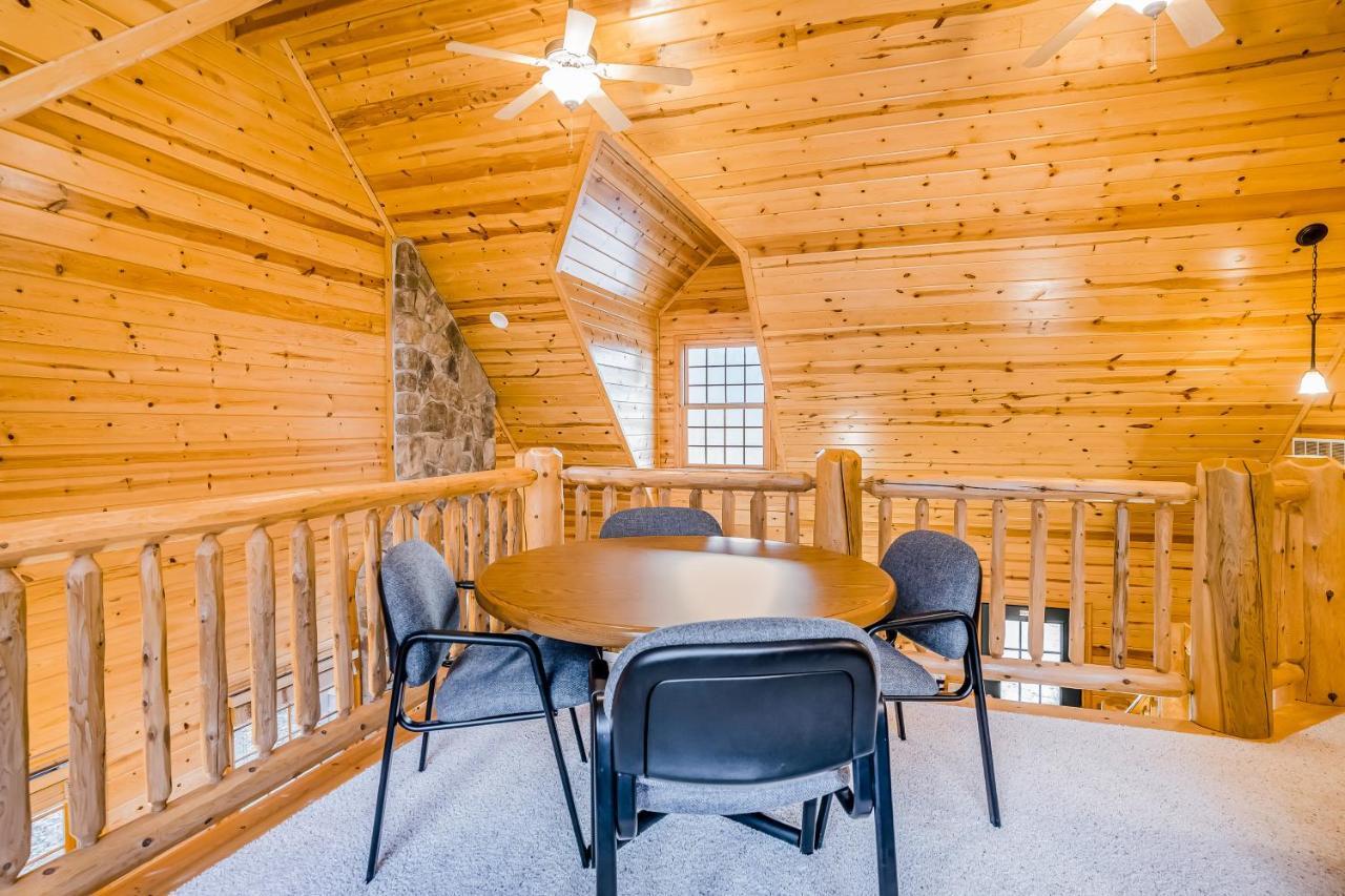 Kingfisher Cove Cabin 19 ソーガタック エクステリア 写真